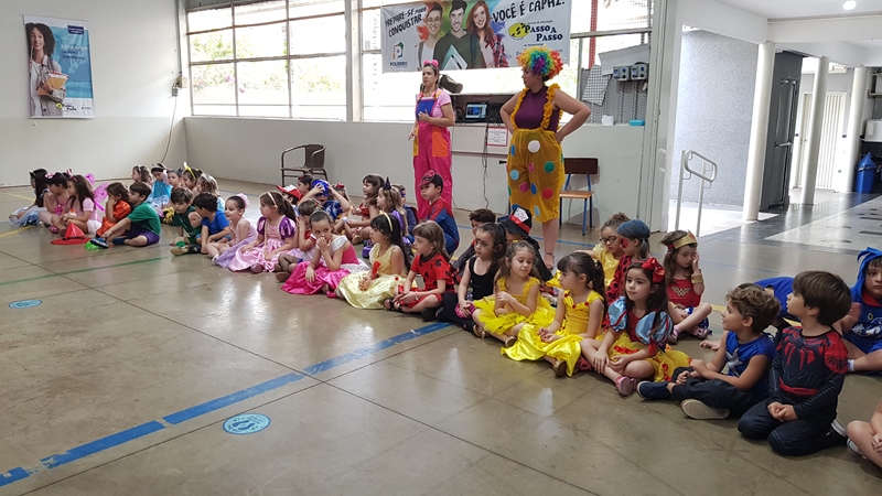 Dia da fantasia e desfile